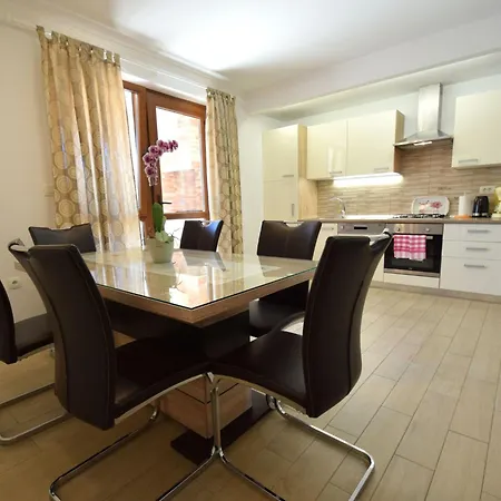 Skrabonja 3 By Interhome Daire *