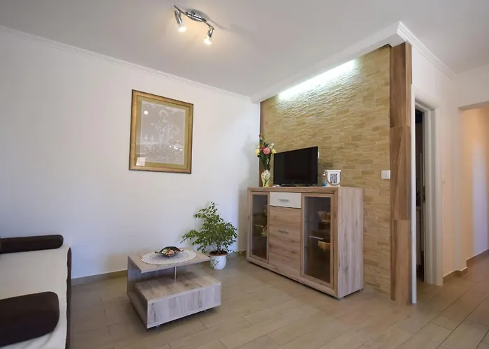 Apartman Skrabonja 3 By Interhome